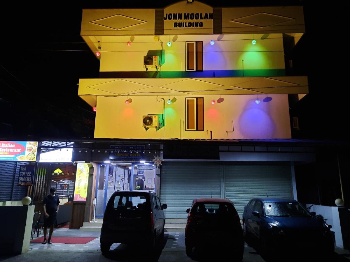 נדומבסרי Blue Bell Cochin Airport Hotel מראה חיצוני תמונה