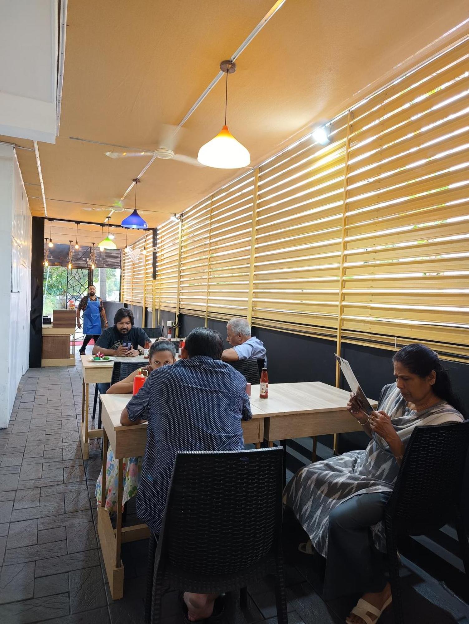 נדומבסרי Blue Bell Cochin Airport Hotel מראה חיצוני תמונה