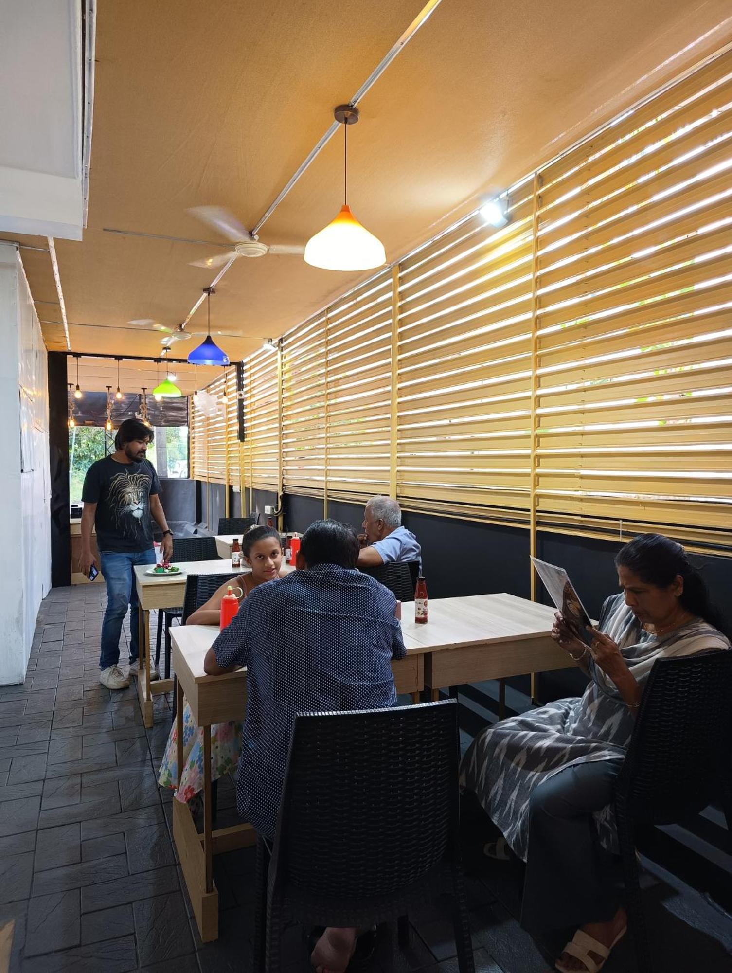 נדומבסרי Blue Bell Cochin Airport Hotel מראה חיצוני תמונה