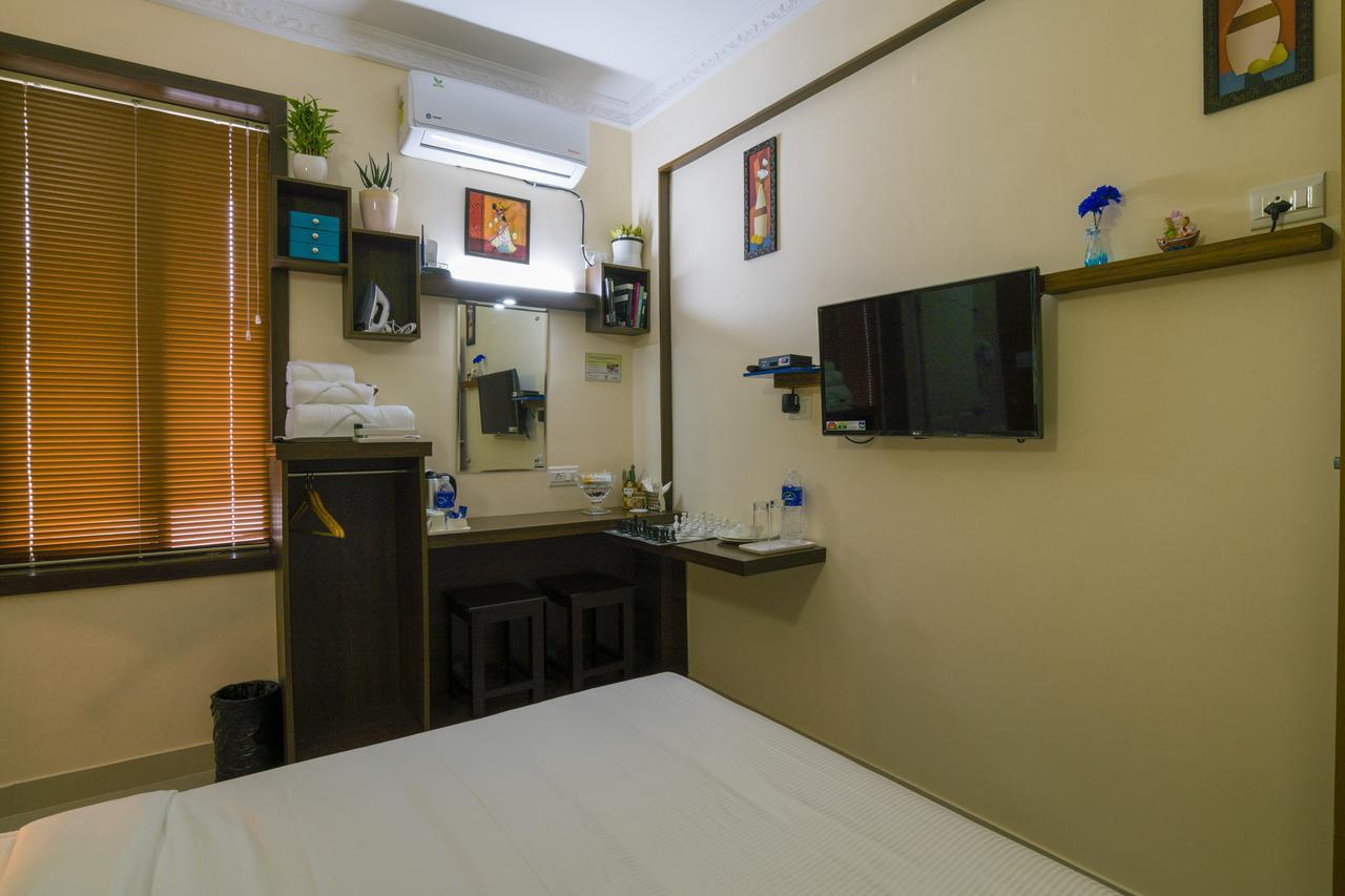 נדומבסרי Blue Bell Cochin Airport Hotel מראה חיצוני תמונה