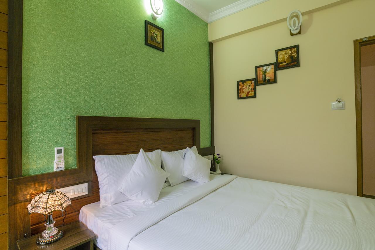 נדומבסרי Blue Bell Cochin Airport Hotel מראה חיצוני תמונה