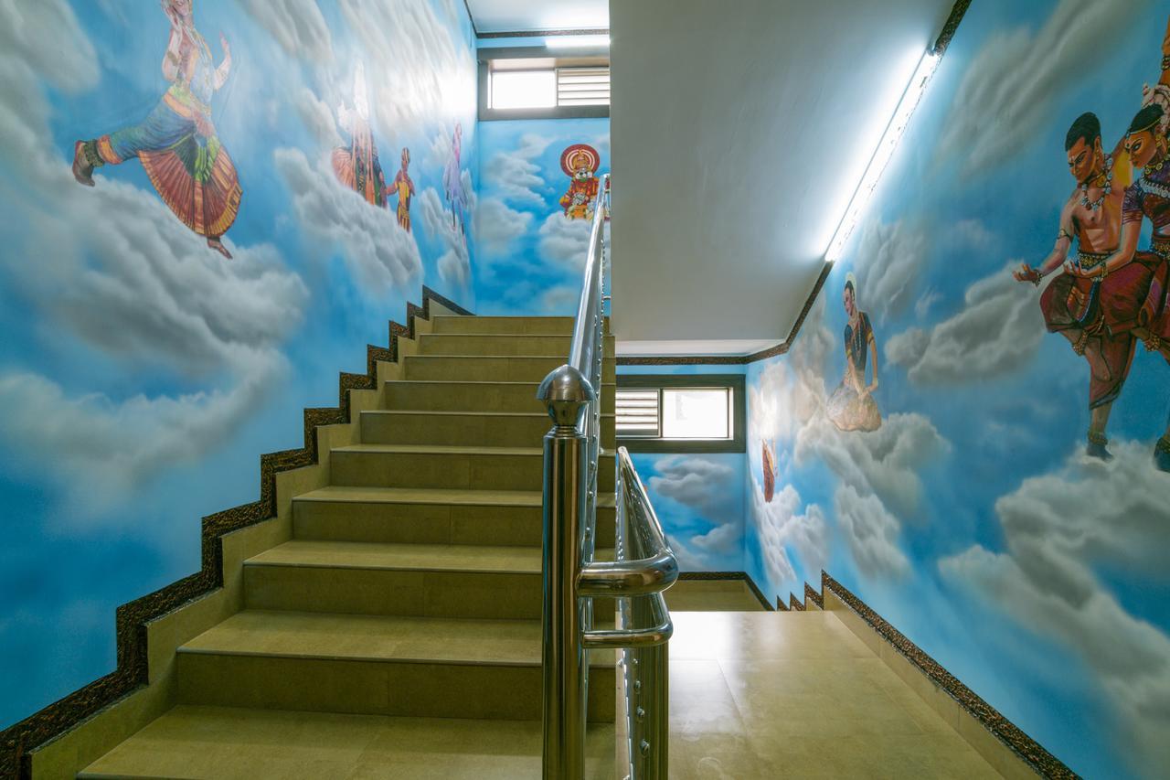 נדומבסרי Blue Bell Cochin Airport Hotel מראה חיצוני תמונה