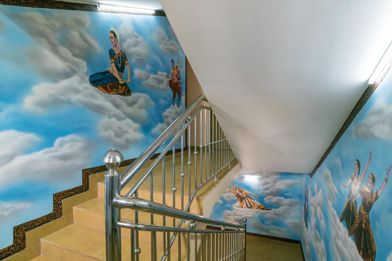 נדומבסרי Blue Bell Cochin Airport Hotel מראה חיצוני תמונה