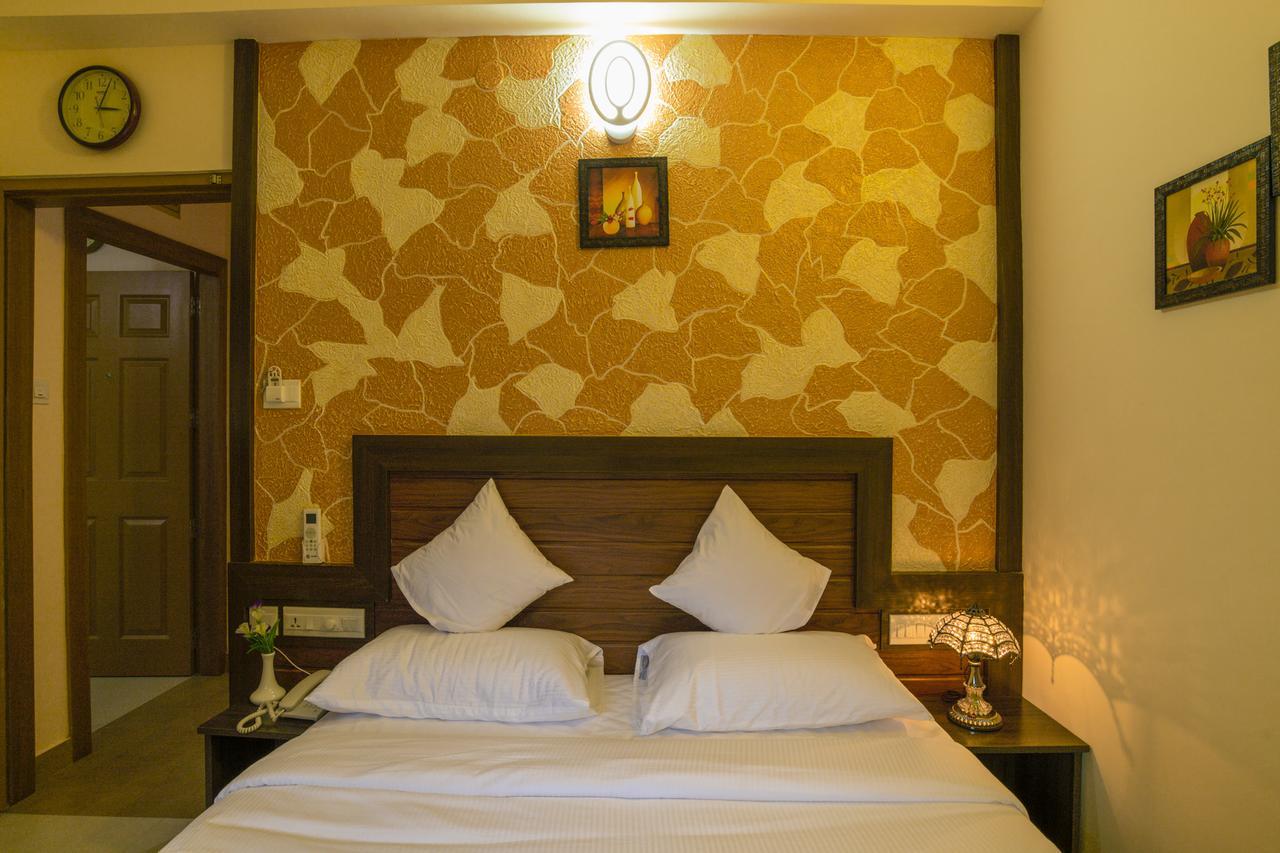 נדומבסרי Blue Bell Cochin Airport Hotel מראה חיצוני תמונה