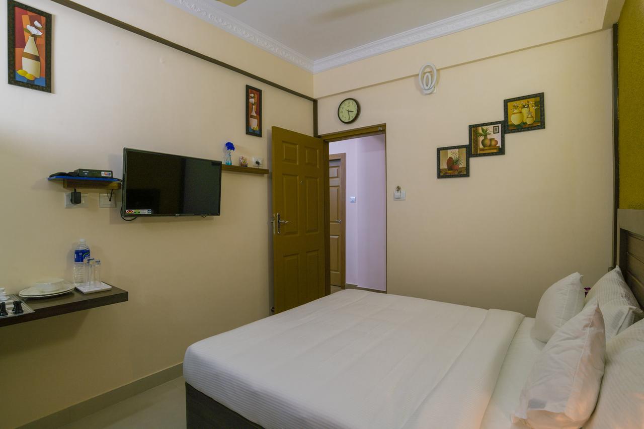 נדומבסרי Blue Bell Cochin Airport Hotel מראה חיצוני תמונה