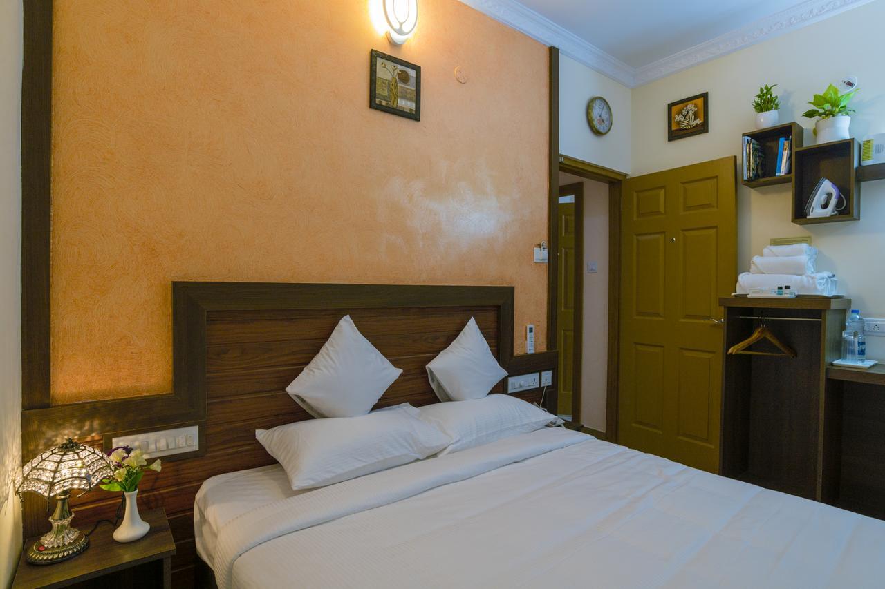 נדומבסרי Blue Bell Cochin Airport Hotel מראה חיצוני תמונה
