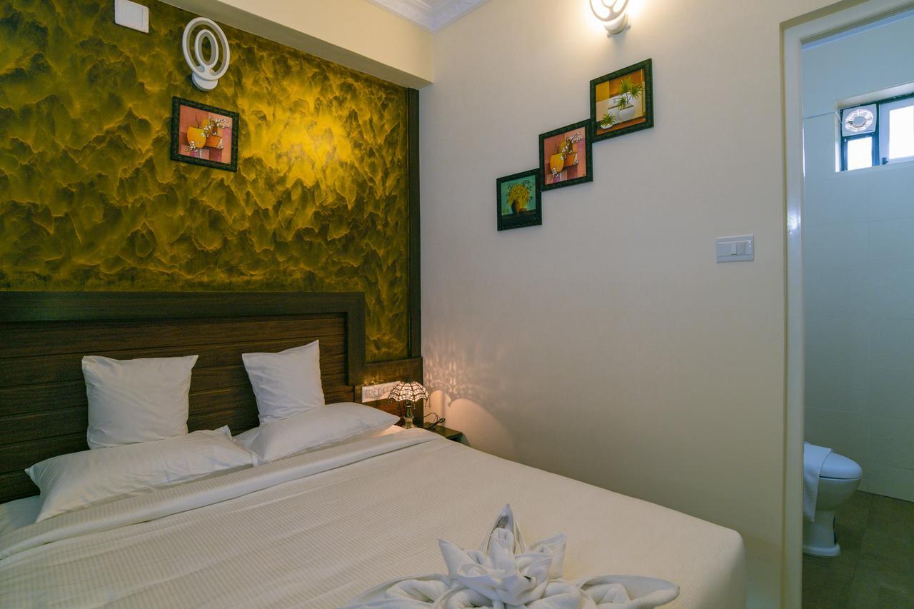 נדומבסרי Blue Bell Cochin Airport Hotel מראה חיצוני תמונה
