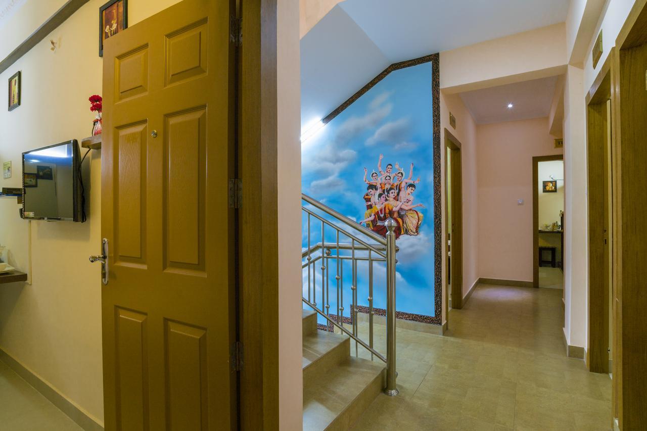 נדומבסרי Blue Bell Cochin Airport Hotel מראה חיצוני תמונה