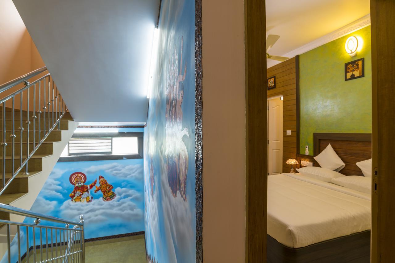 נדומבסרי Blue Bell Cochin Airport Hotel מראה חיצוני תמונה